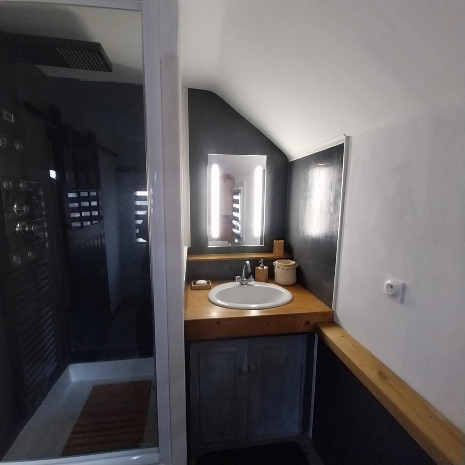 Vila Le Petit Nid De Muzy Muzy  Exteriér fotografie